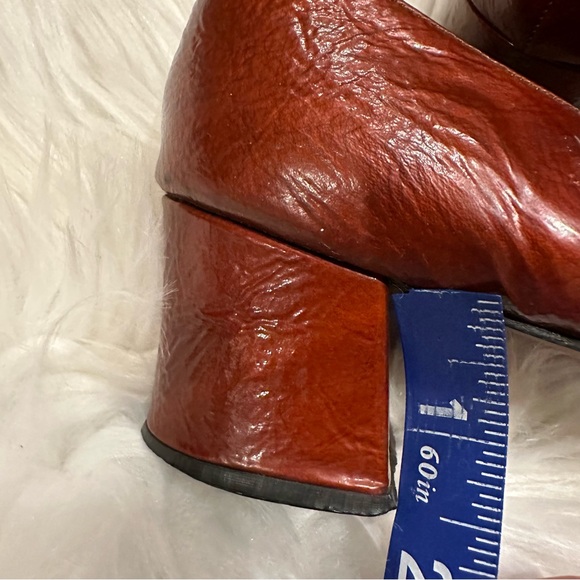 Vintage Burgundy Heels Pumps - Picture 12 of 14